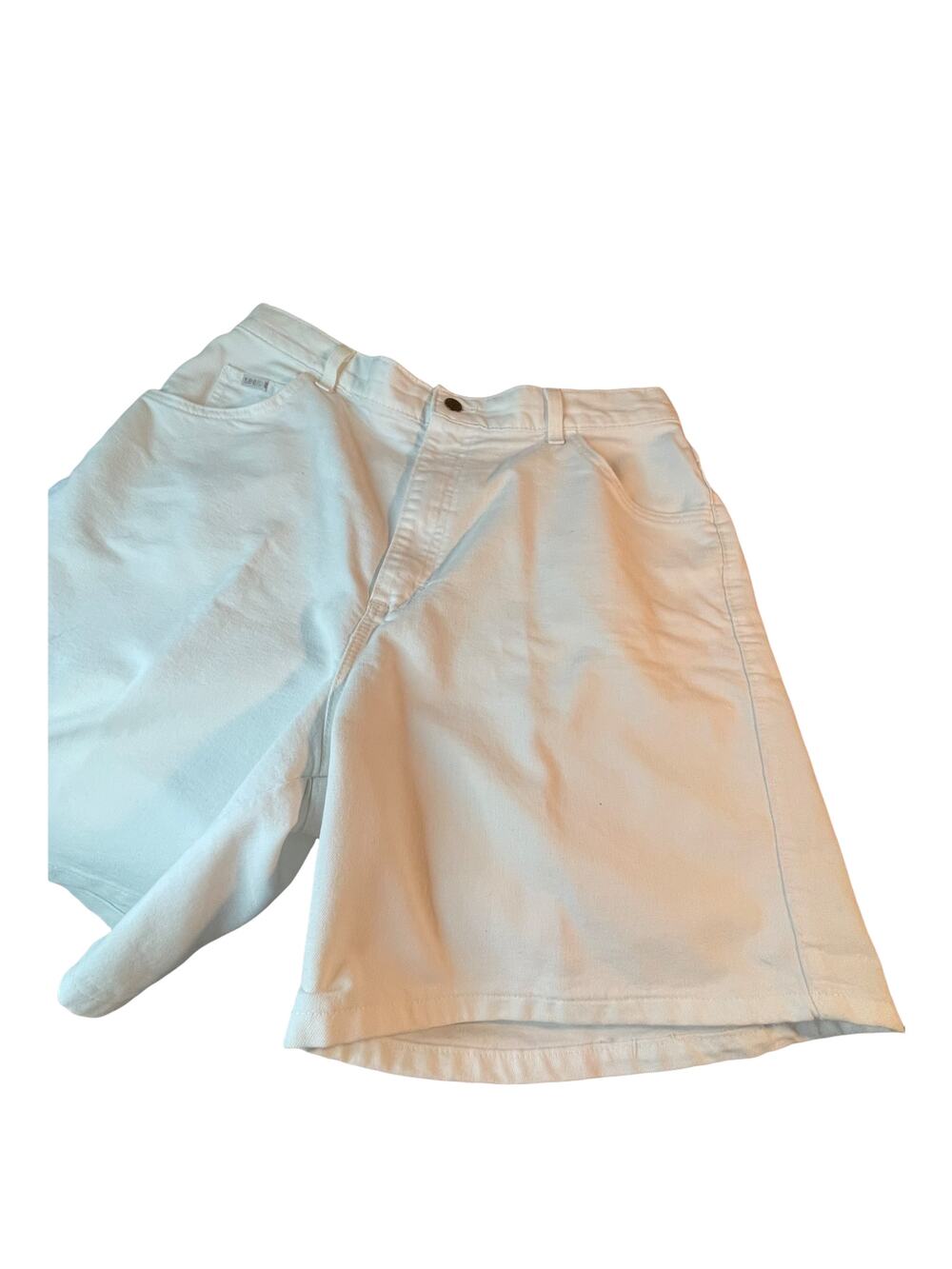 Lee White size 18L shorts 2553 05 36 waist, 15 r